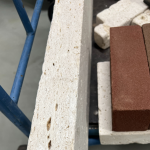 Travertin opsluitband