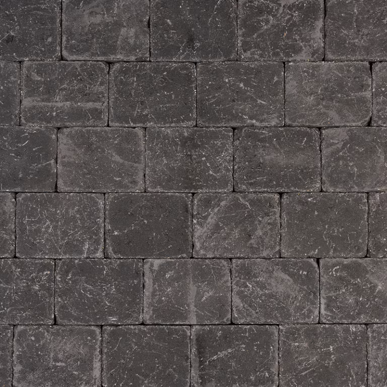 Overzicht van Tambour Antraciet 20x30x6 stenen in rij, donkergrijs getrommeld verband