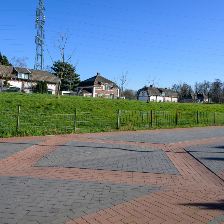 Georetron Donkerrood