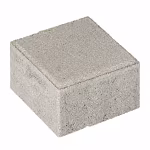 Halve grijze betonklinker 8 cm op witte achtergrond