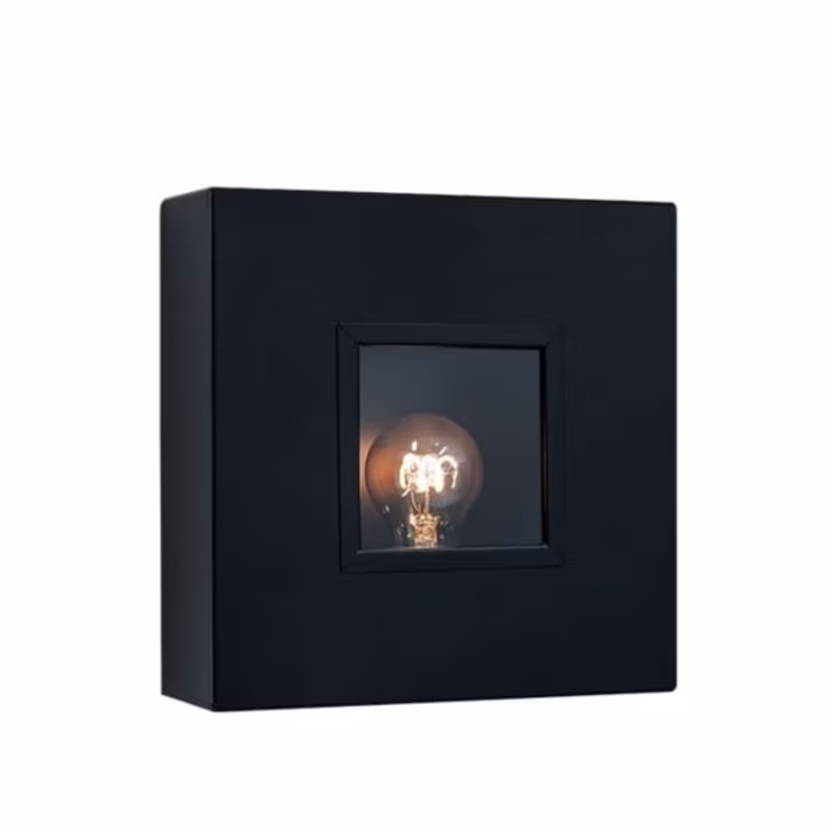 JELLE BUITENLAMP – MATZWART GECOAT – BY PIET BOON