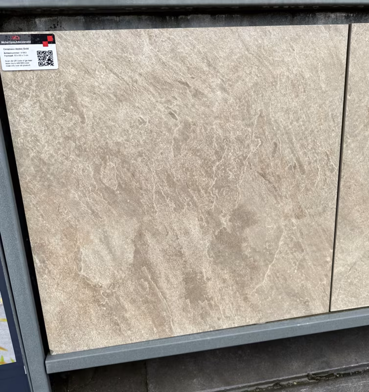 Showroomstaal Ceramaxx Andes Gold 60x60x3 met label en QR-code