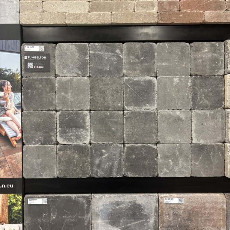 Tumbelton Gothic 15x15x6