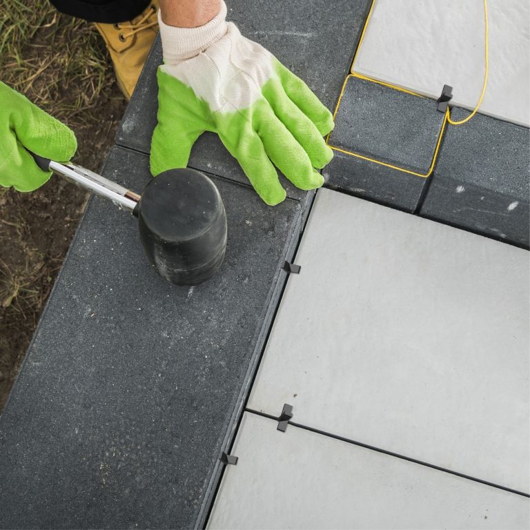 Linia Palissade 12x12x60 Antraciet facet