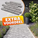 WG Stone Trommelsteen 20x5x7 Grijs in visgraat bij voordeur, met label Extra Voordeel