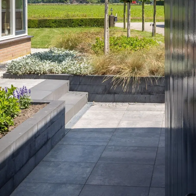 Linia Palissade Excellence 15x15x60 cm nero